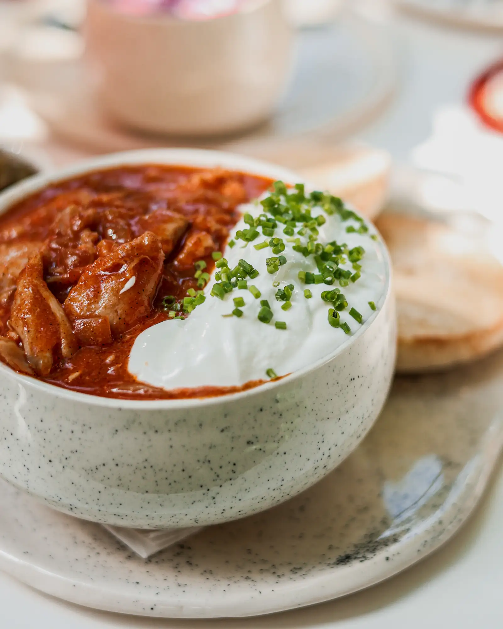 Pollo alla paprika – pranzo al Smúz Café