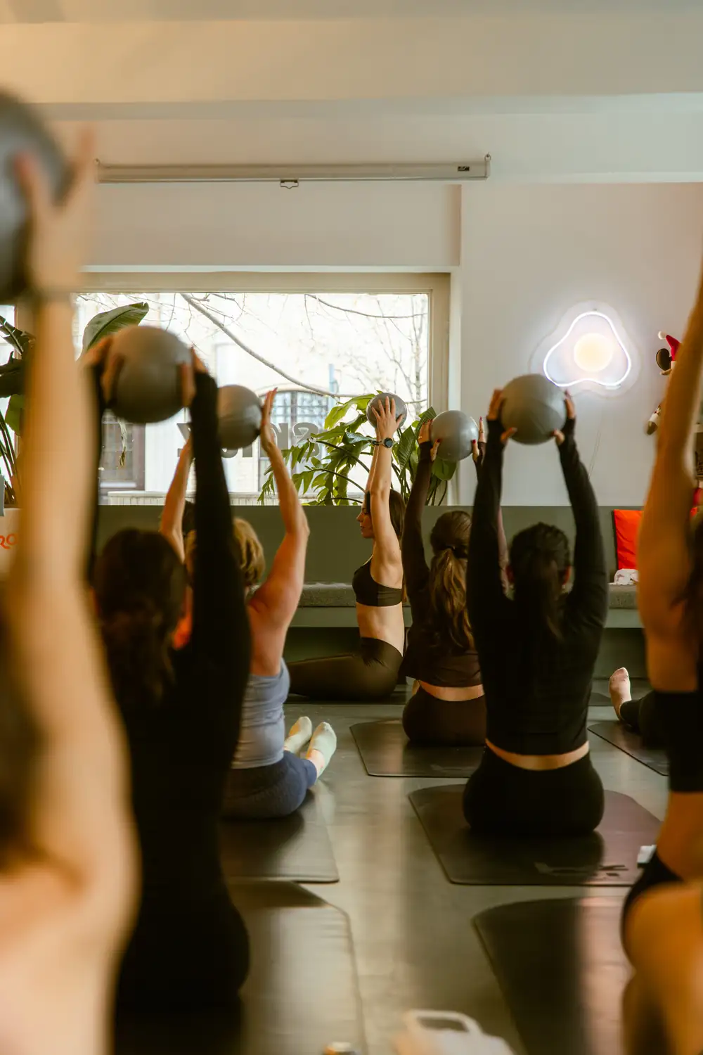 Yoga-Event bei Smúz Café